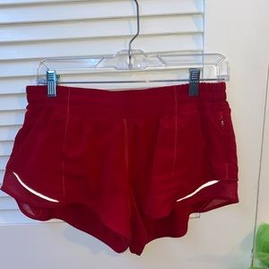 Lululemon red 2.5 inch hotty hot shorts